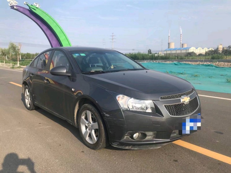 潍坊13年雪佛兰科鲁兹3