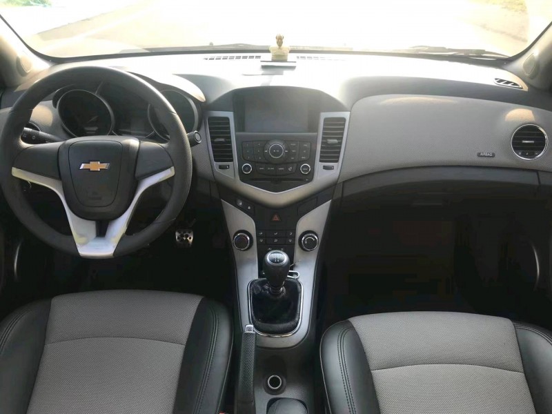 潍坊13年雪佛兰科鲁兹6