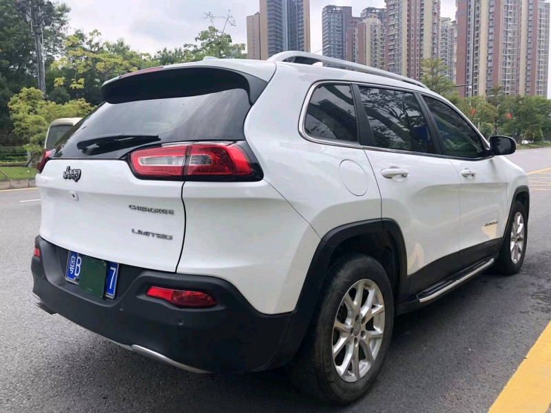 廣州18年Jeep自由光8