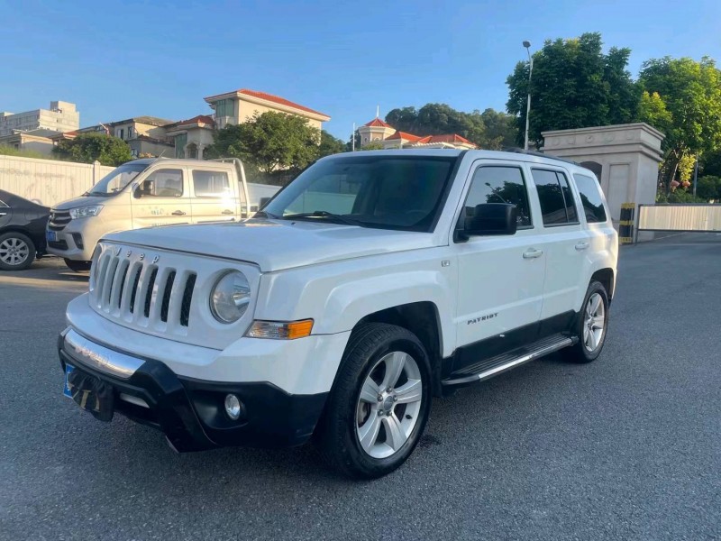 廣州15年Jeep自由客2