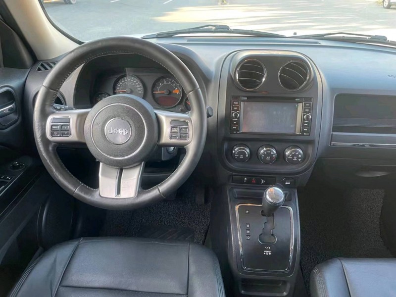 廣州15年Jeep自由客6