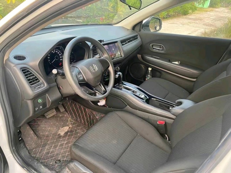 中山16年本田缤智6