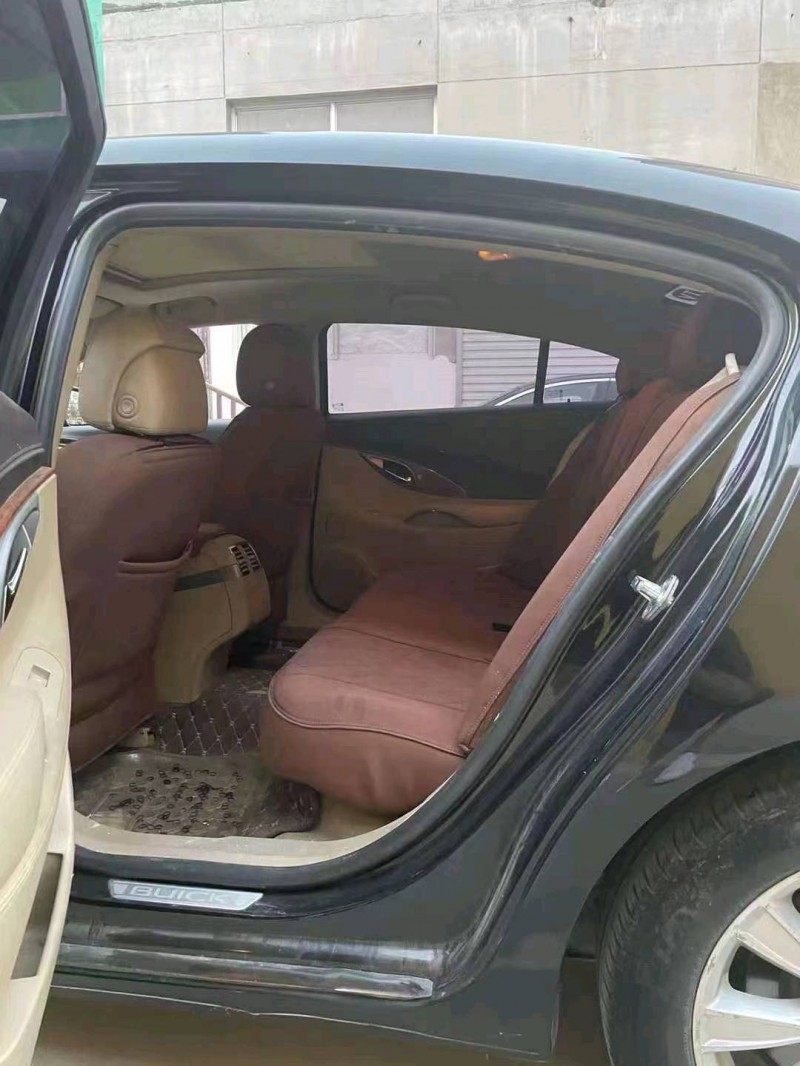 邢台14年别克君越3