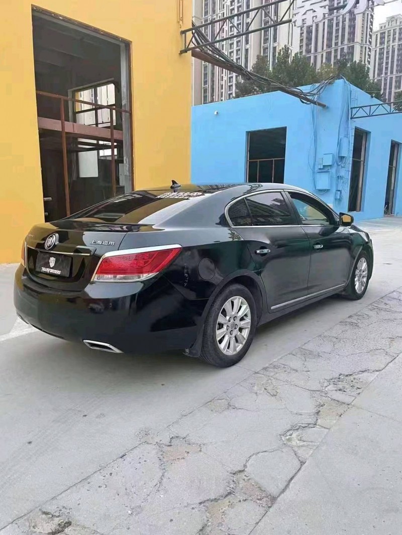 邢台14年别克君越5