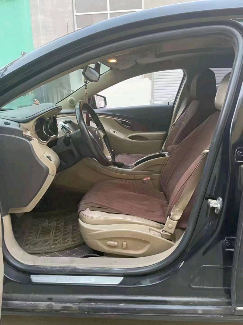 邢台14年别克君越9