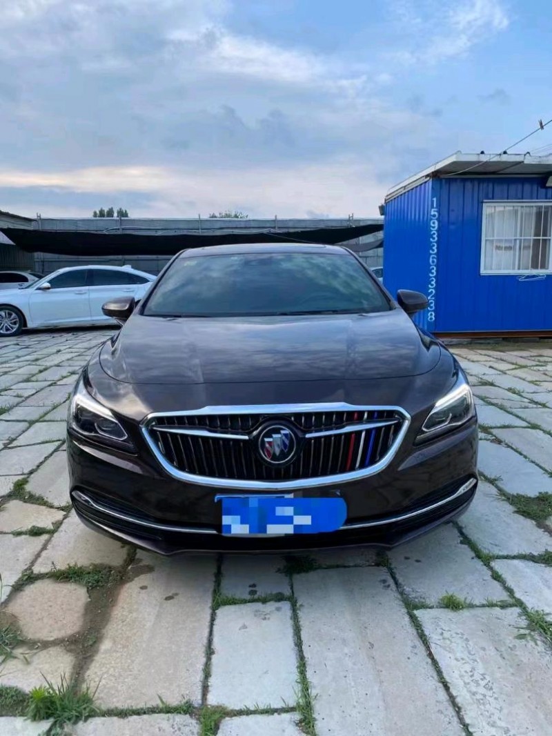 邢台17年别克君越1