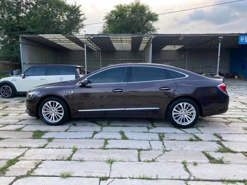 邢台17年别克君越3