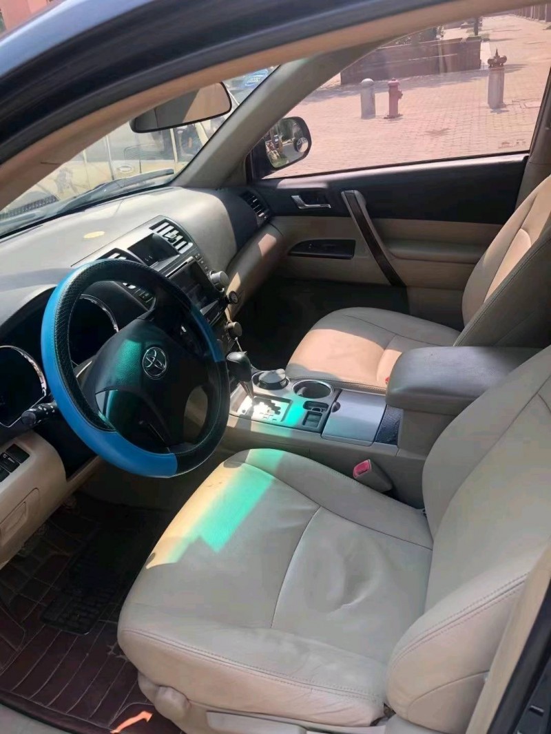 徐州12年丰田汉兰达5