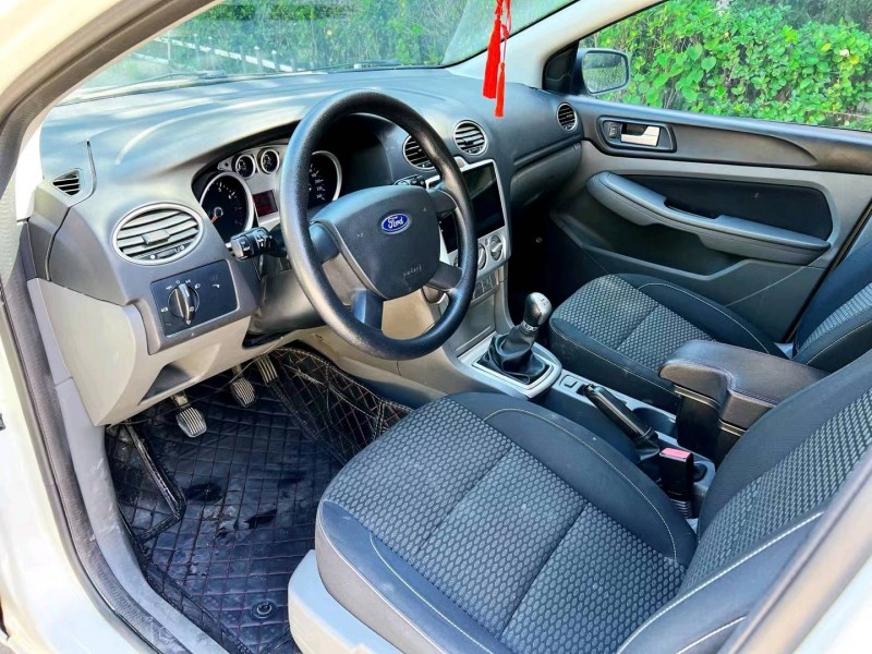 潍坊15年福特福克斯4