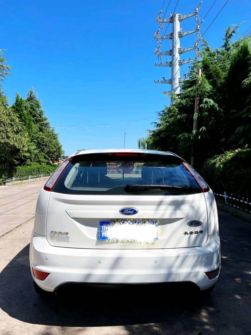 潍坊15年福特福克斯9
