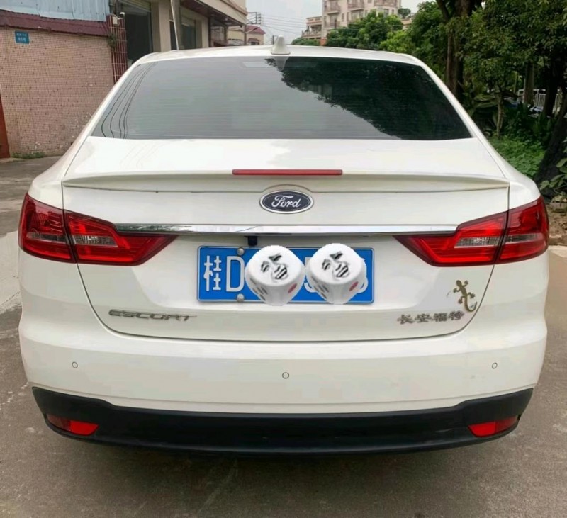 中山19年福特福睿斯4