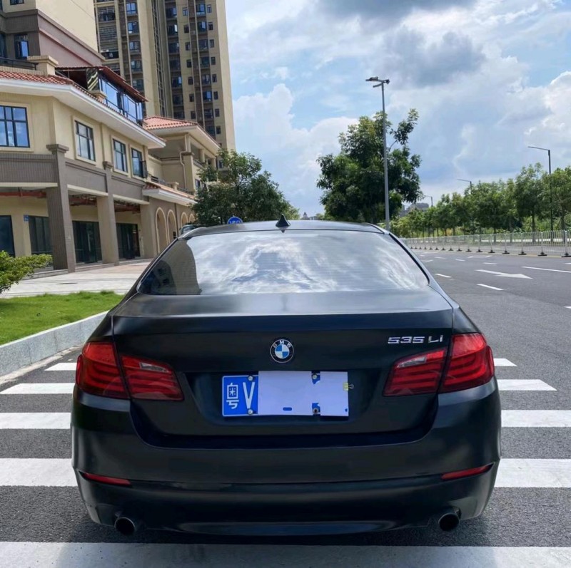 广州11年宝马5系9