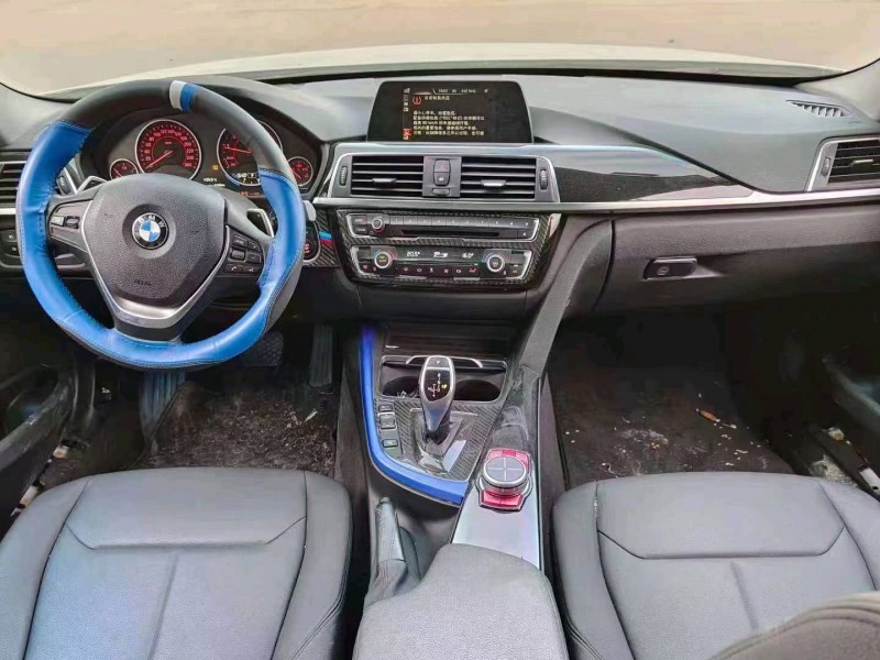 北京17年宝马3系9