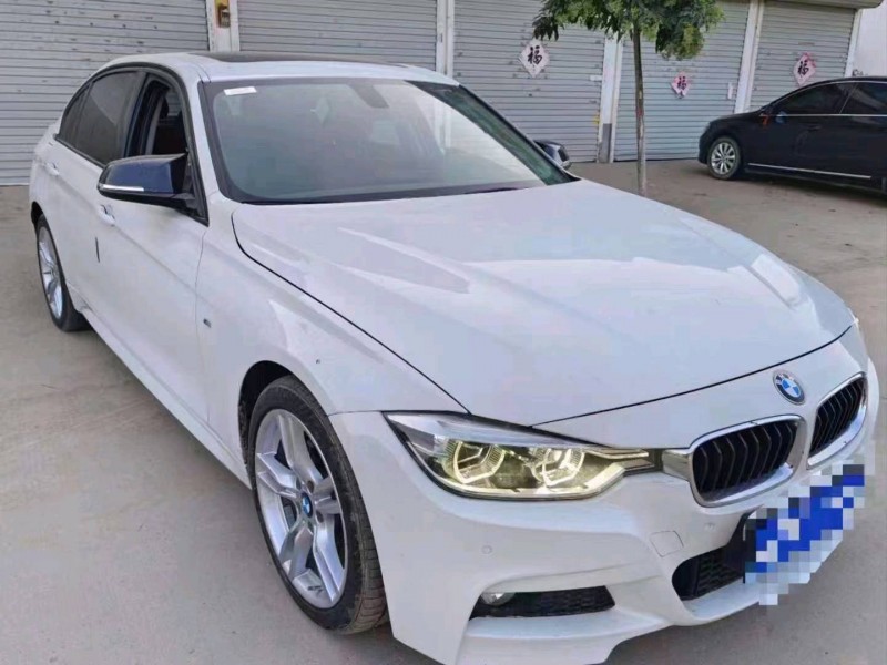 北京17年宝马3系8