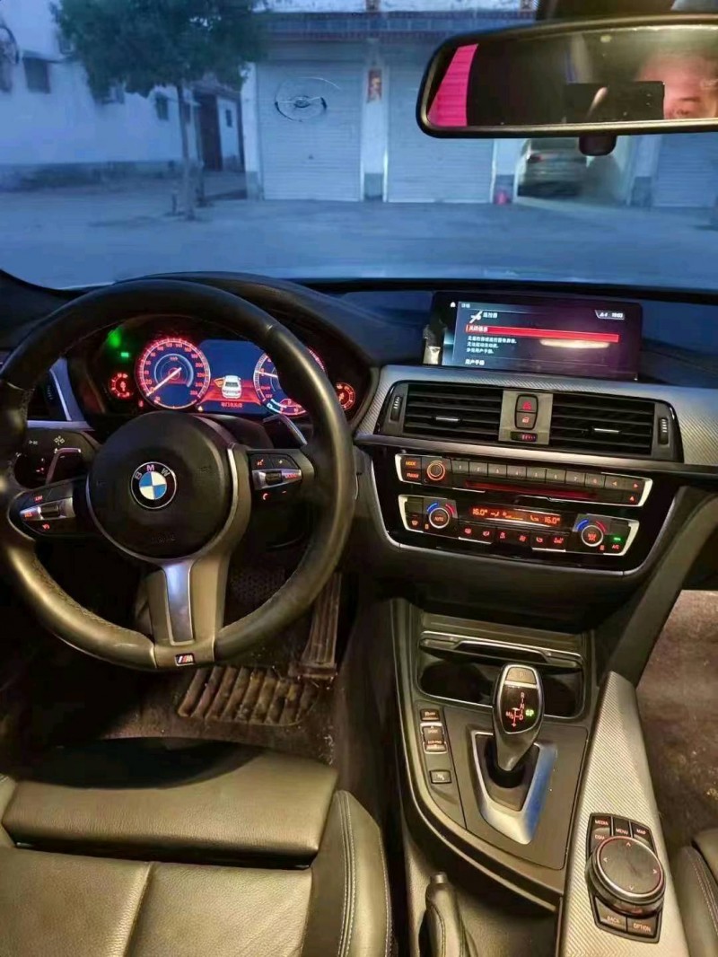 北京19年宝马3系3