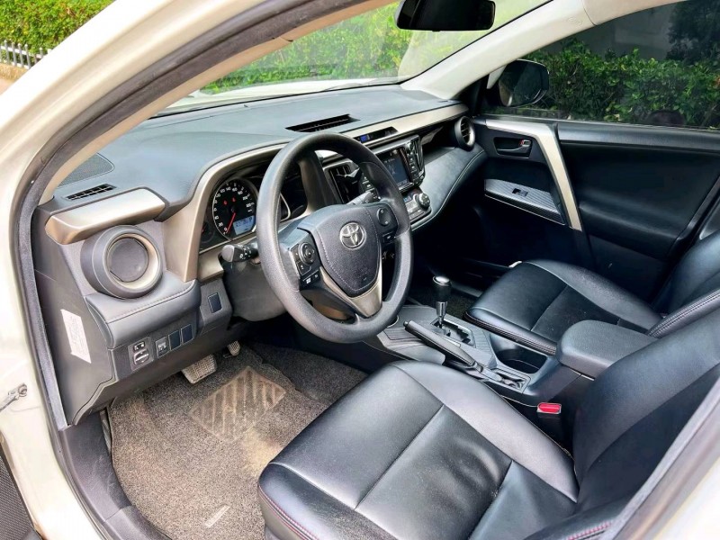 潍坊15年丰田RAV46