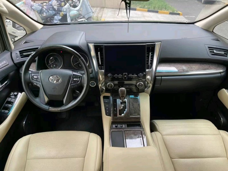 徐州20年丰田威尔法3