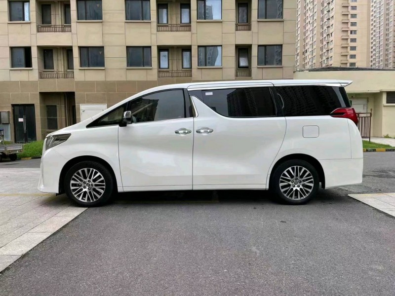 徐州18年丰田埃尔法8