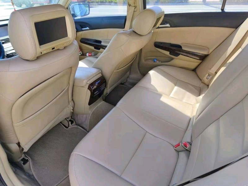 潍坊09年本田雅阁4