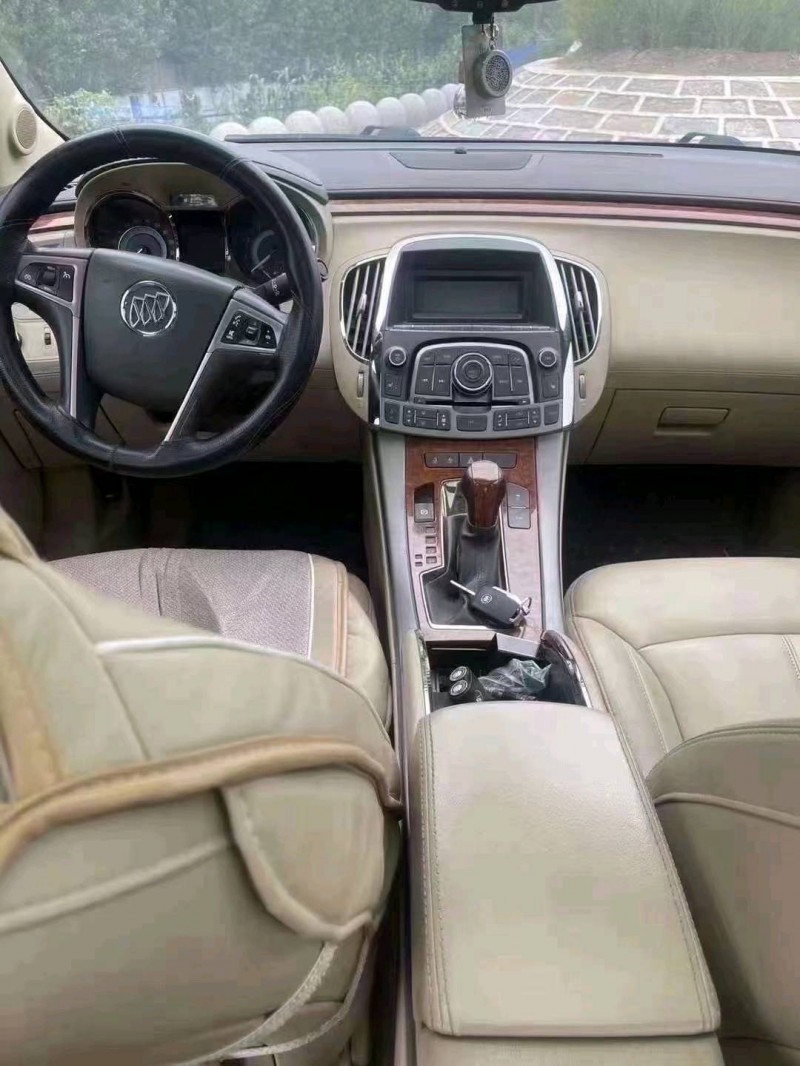 枣庄13年别克君越6