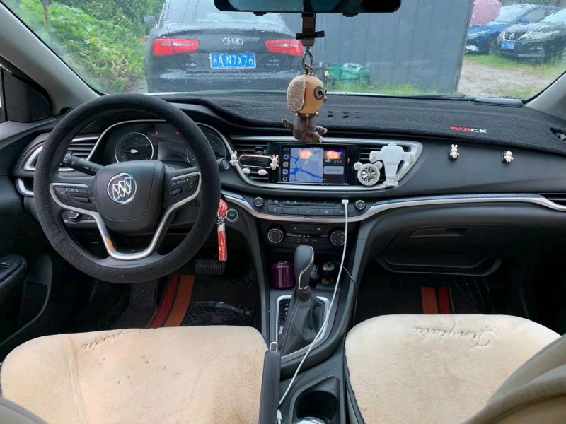 枣庄21年别克英朗5