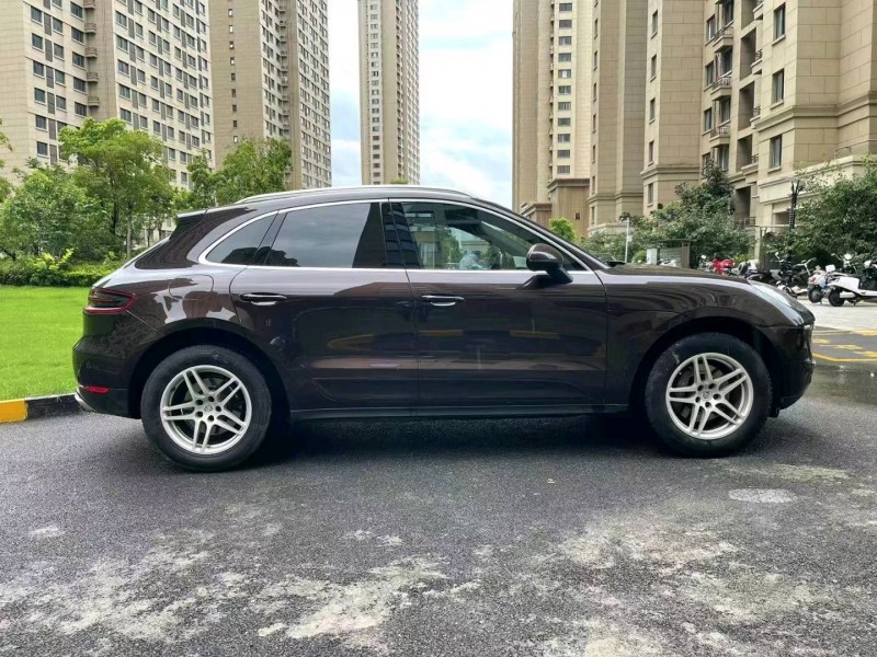 徐州16年保時捷Macan7