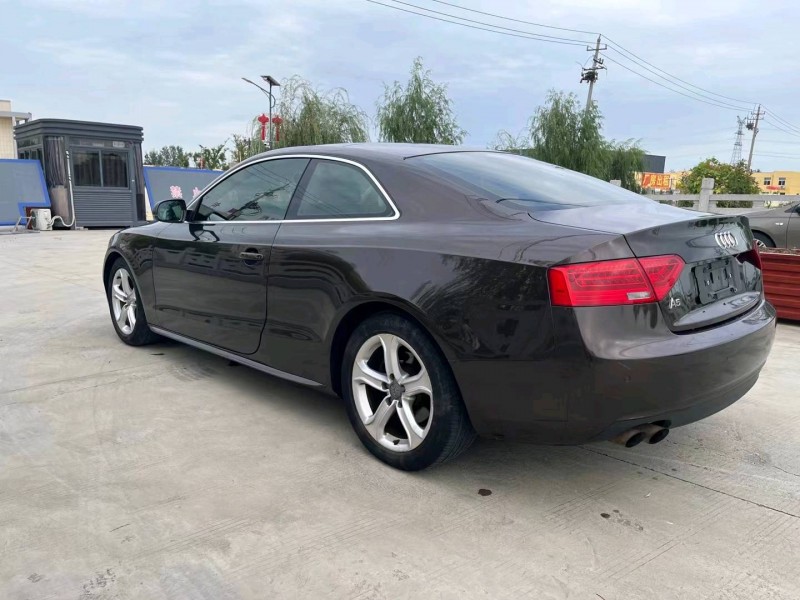 盐城13年奥迪A52