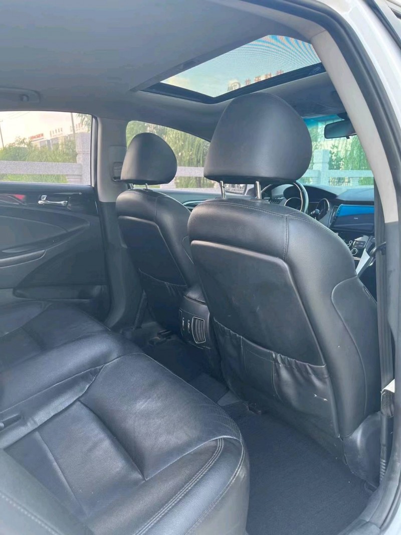 盐城17年现代索纳塔八4