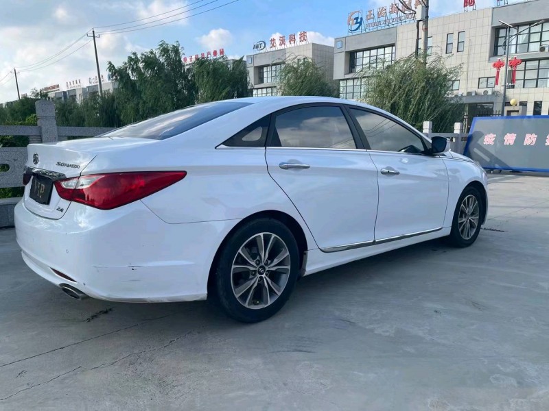 盐城17年现代索纳塔八7