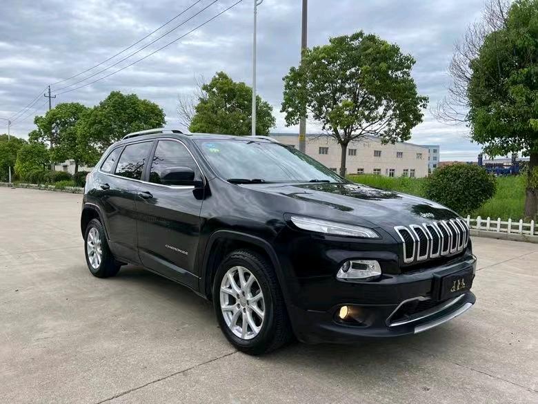 鹽城18年Jeep自由光2
