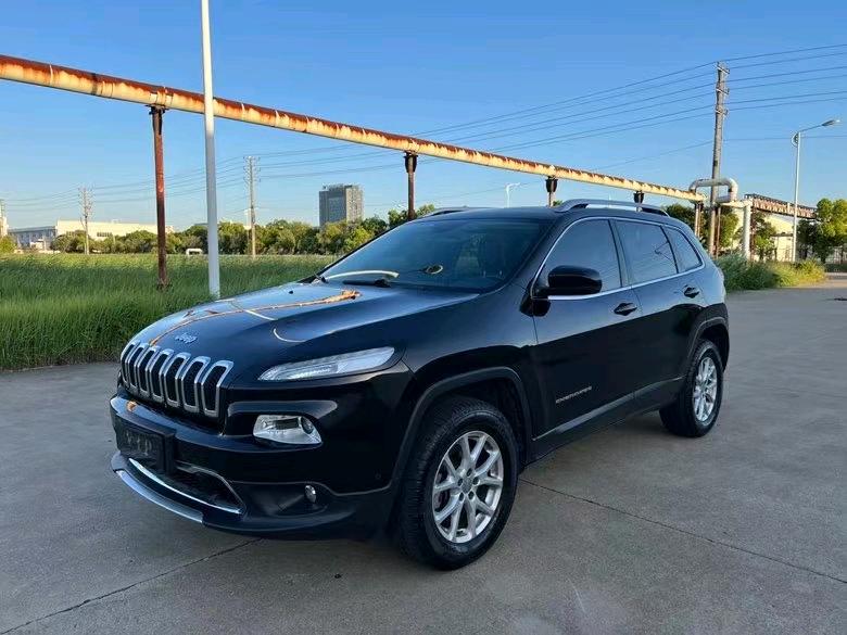 鹽城16年Jeep自由光3