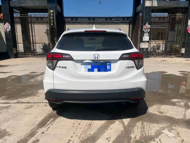 保定21年本田缤智4