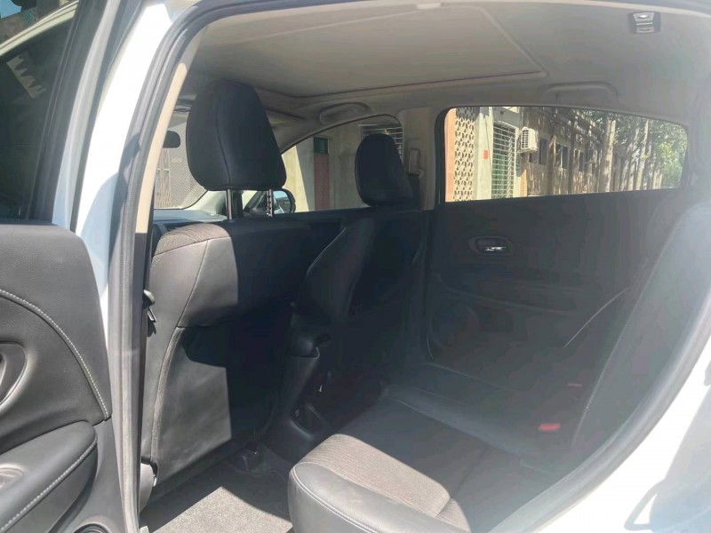 保定21年本田缤智7