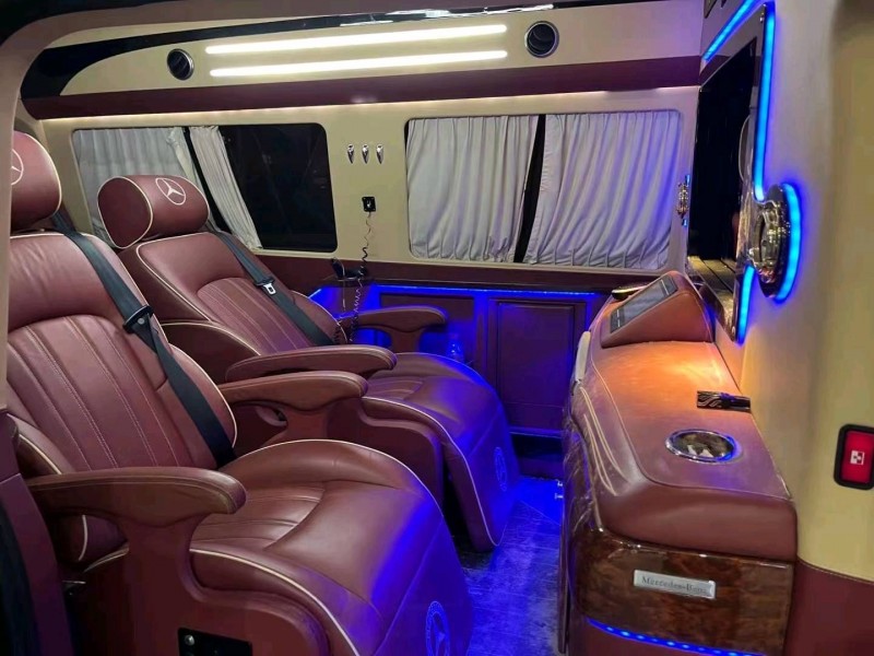 潍坊15年奔驰威霆4