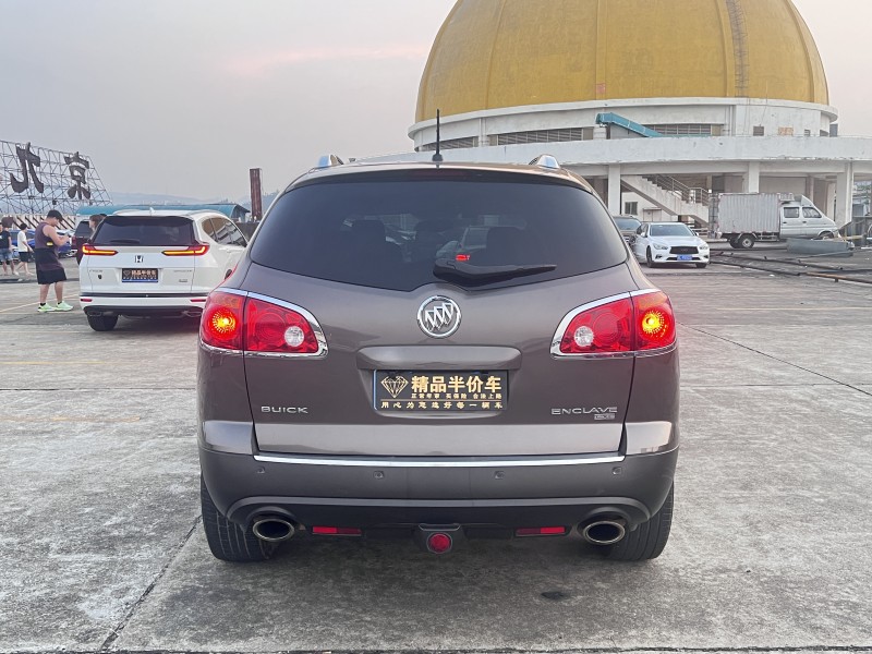 东莞10年别克昂科威5