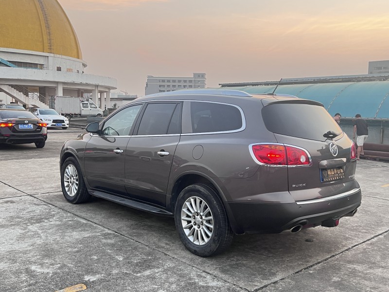 东莞10年别克昂科威4