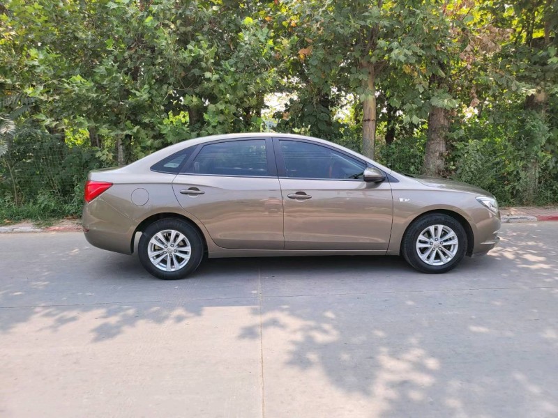 石家庄17年别克英朗8