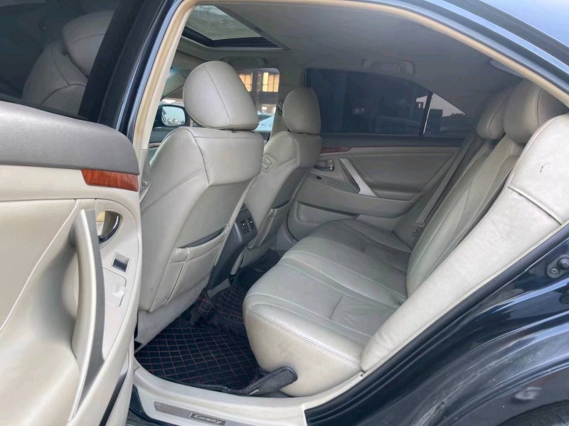 东莞07年丰田凯美瑞4