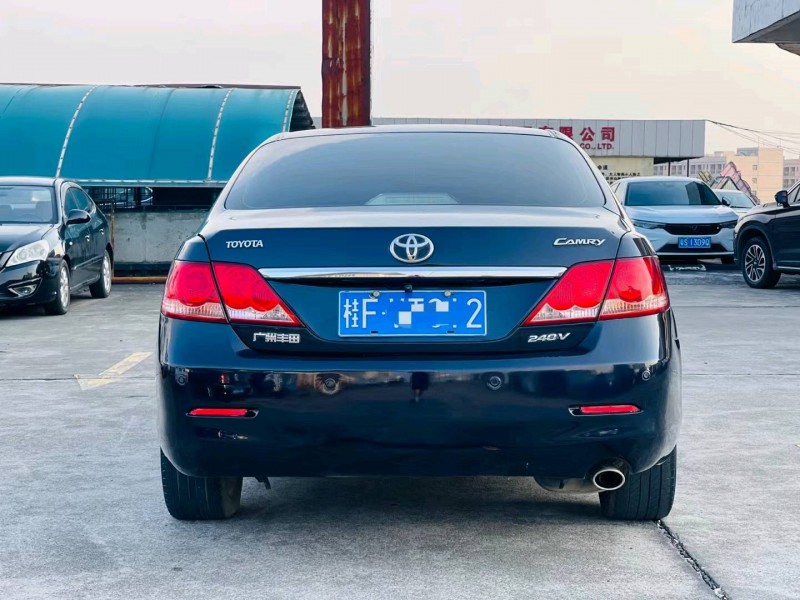 东莞07年丰田凯美瑞9