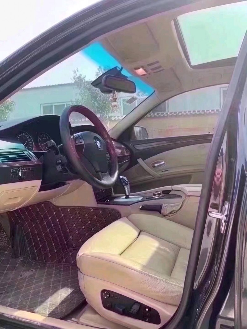 北京09年宝马5系4