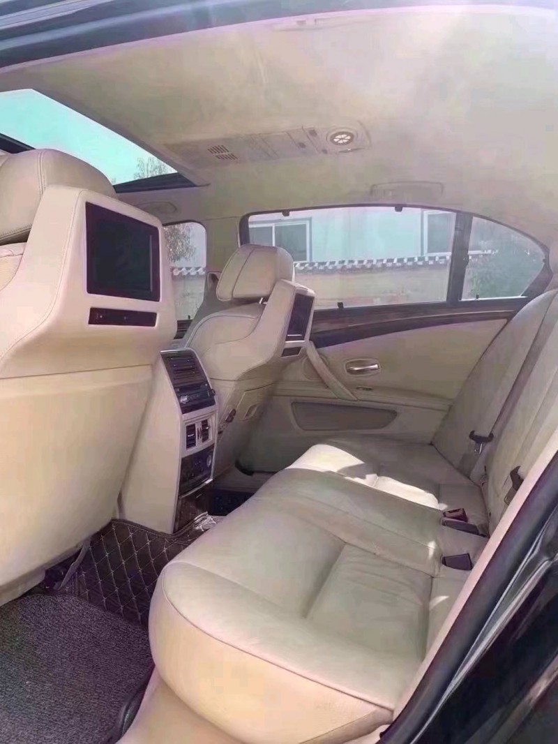 北京09年宝马5系8