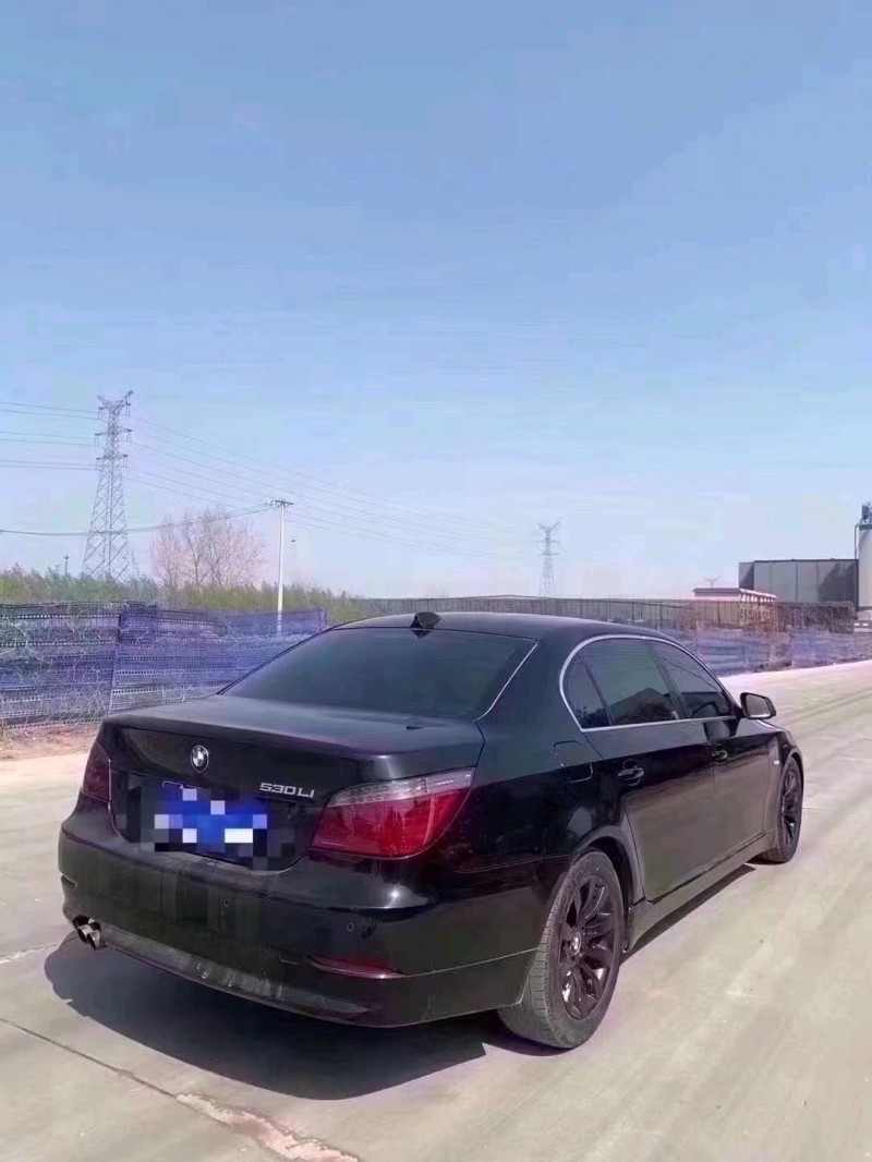 北京09年宝马5系9