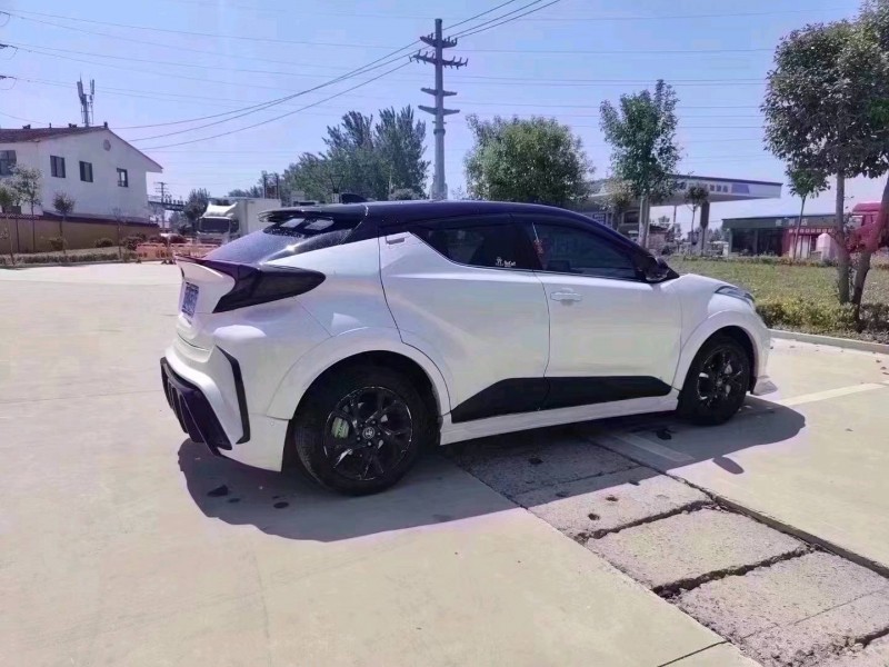 北京21年丰田CHR9