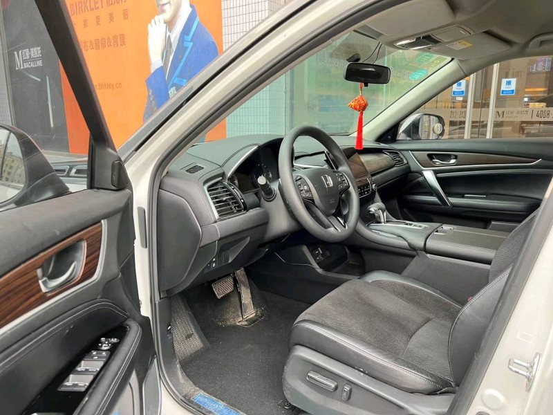 广州19年本田冠道7