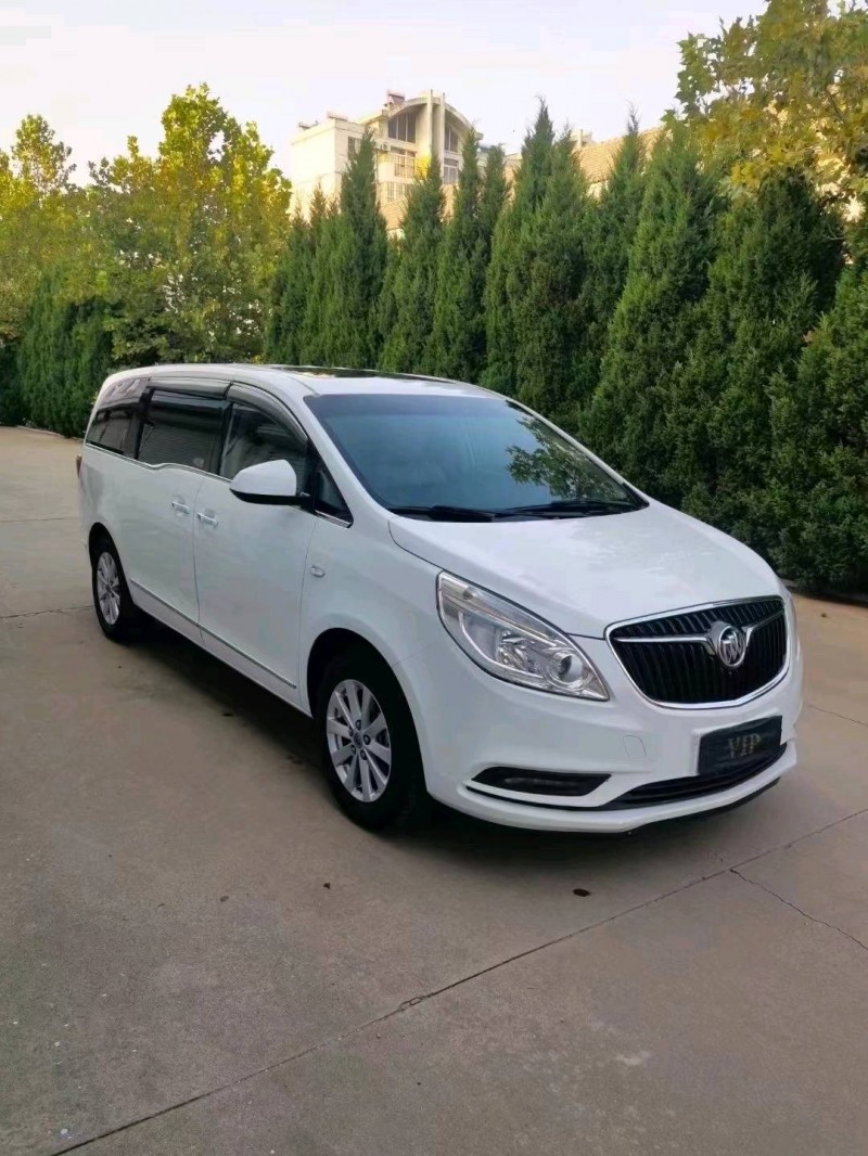 枣庄17年别克GL82