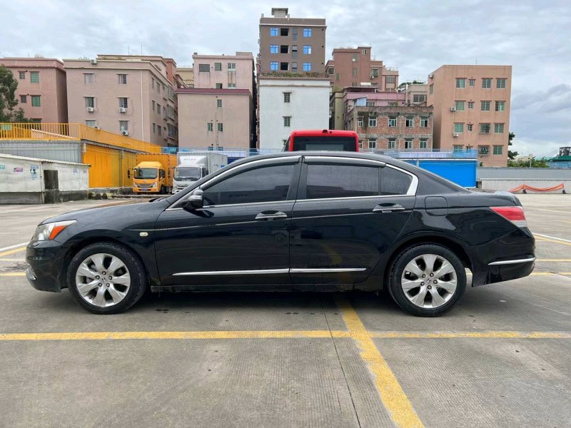 广州11年本田雅阁4