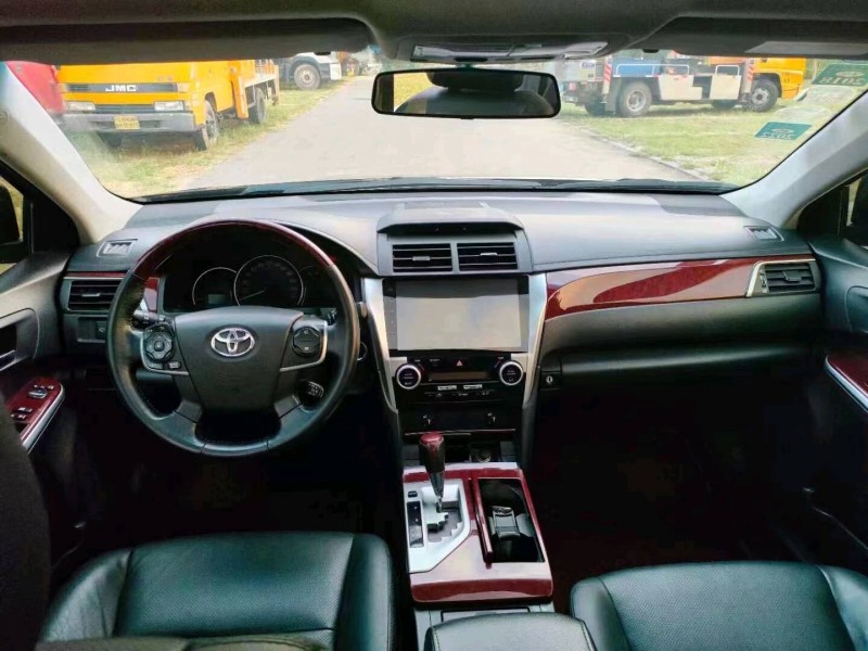 北京14年丰田凯美瑞6