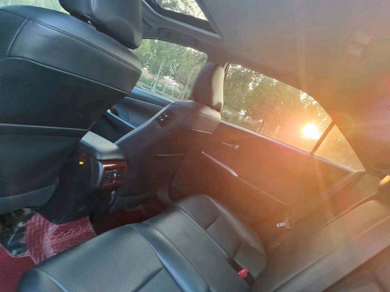 北京14年丰田凯美瑞5