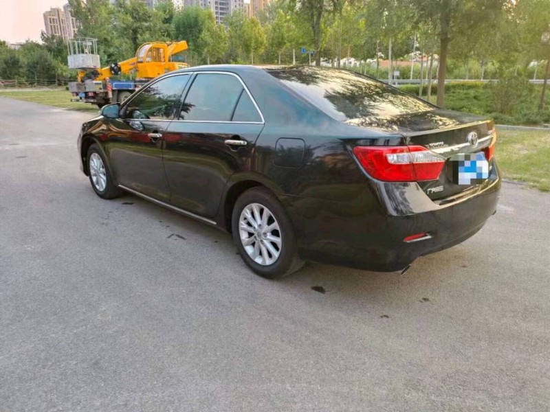 北京14年丰田凯美瑞2