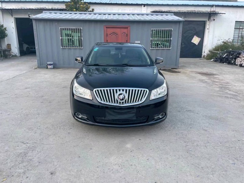 徐州12年别克君越1